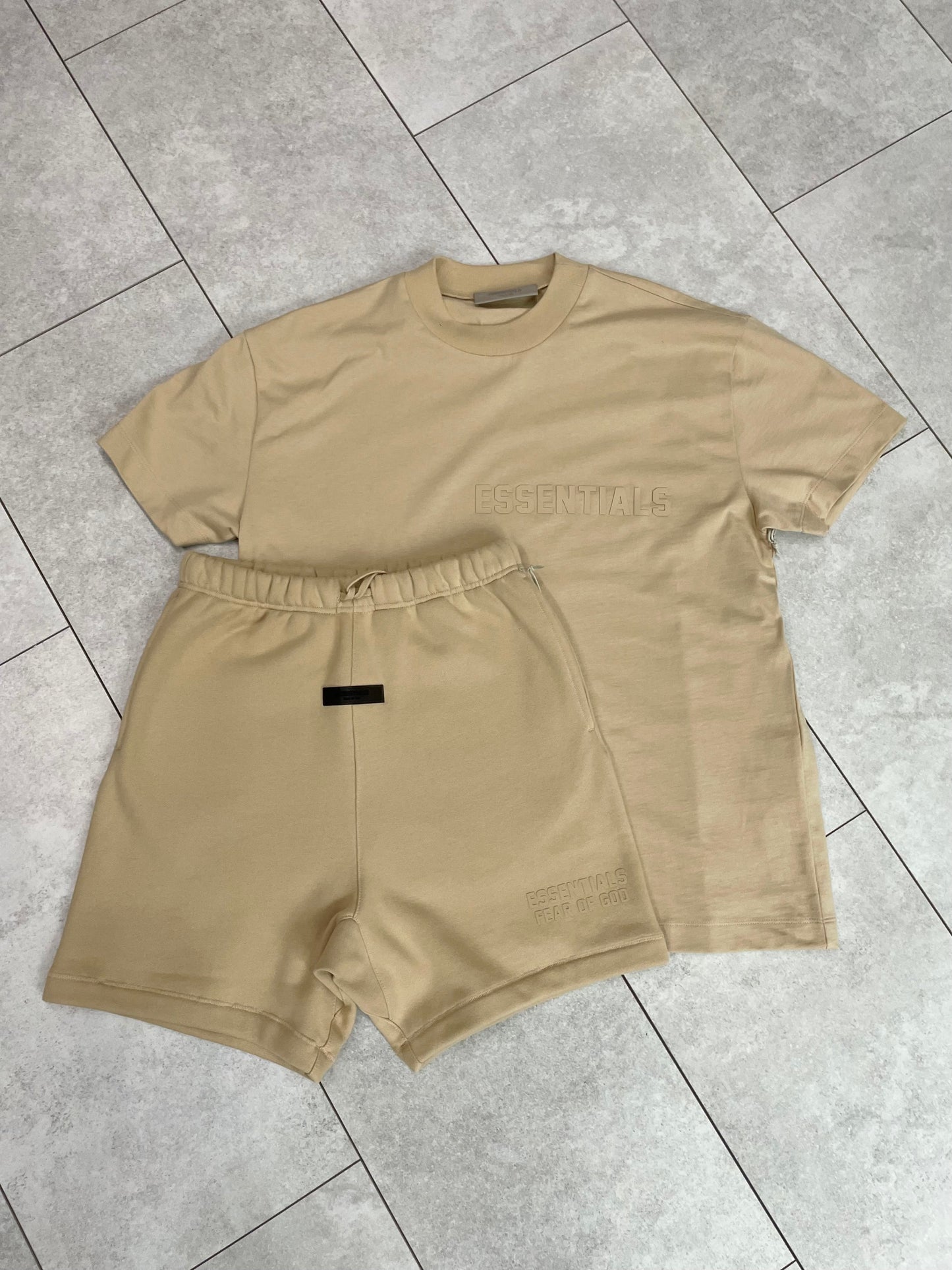 SS23 T-Shirt / Shorts / Set - Sand