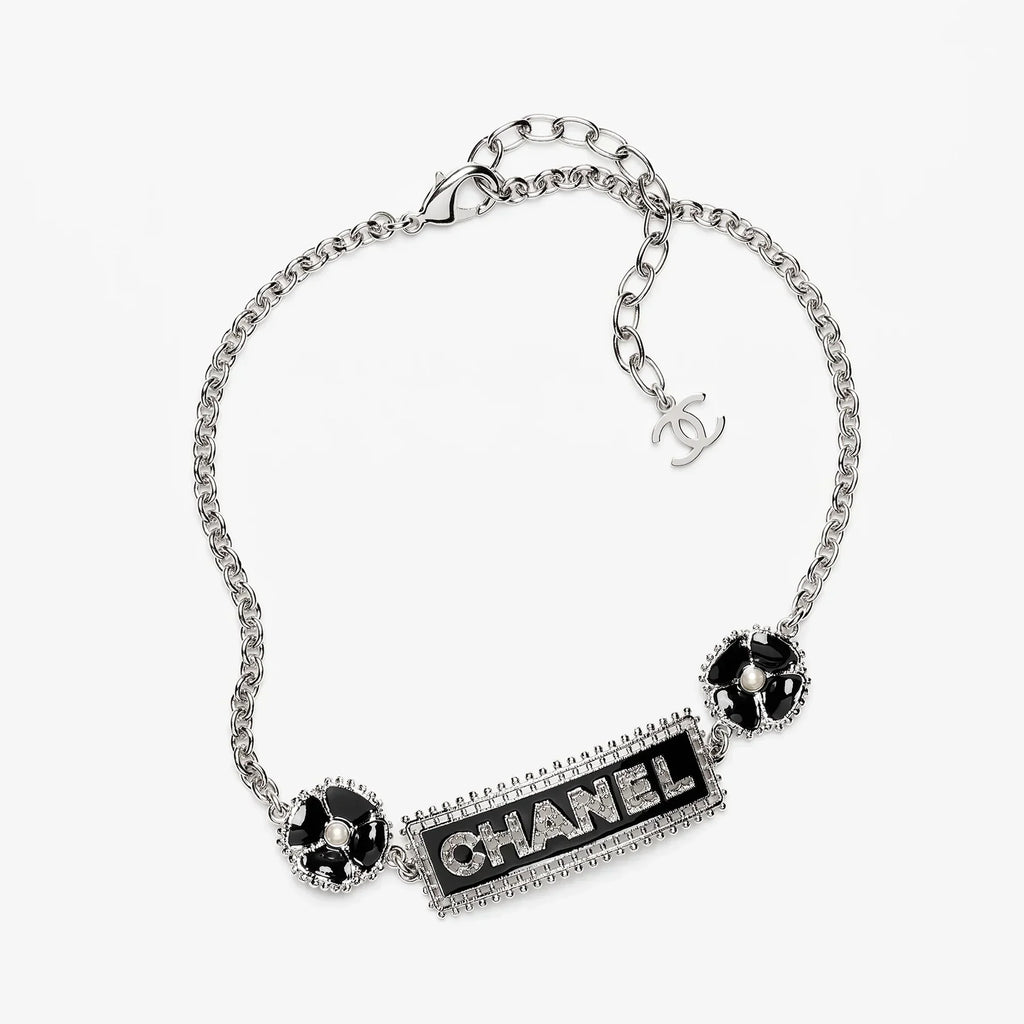 18K  Chanel Resin Diamonds Necklace