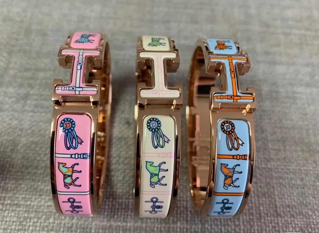 18K Clic Hermes Couvertures Blue Bracelet