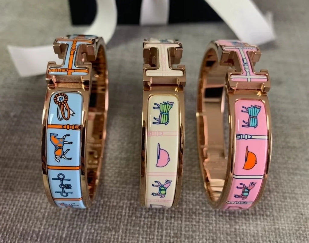 18K Clic Hermes Couvertures Blue Bracelet