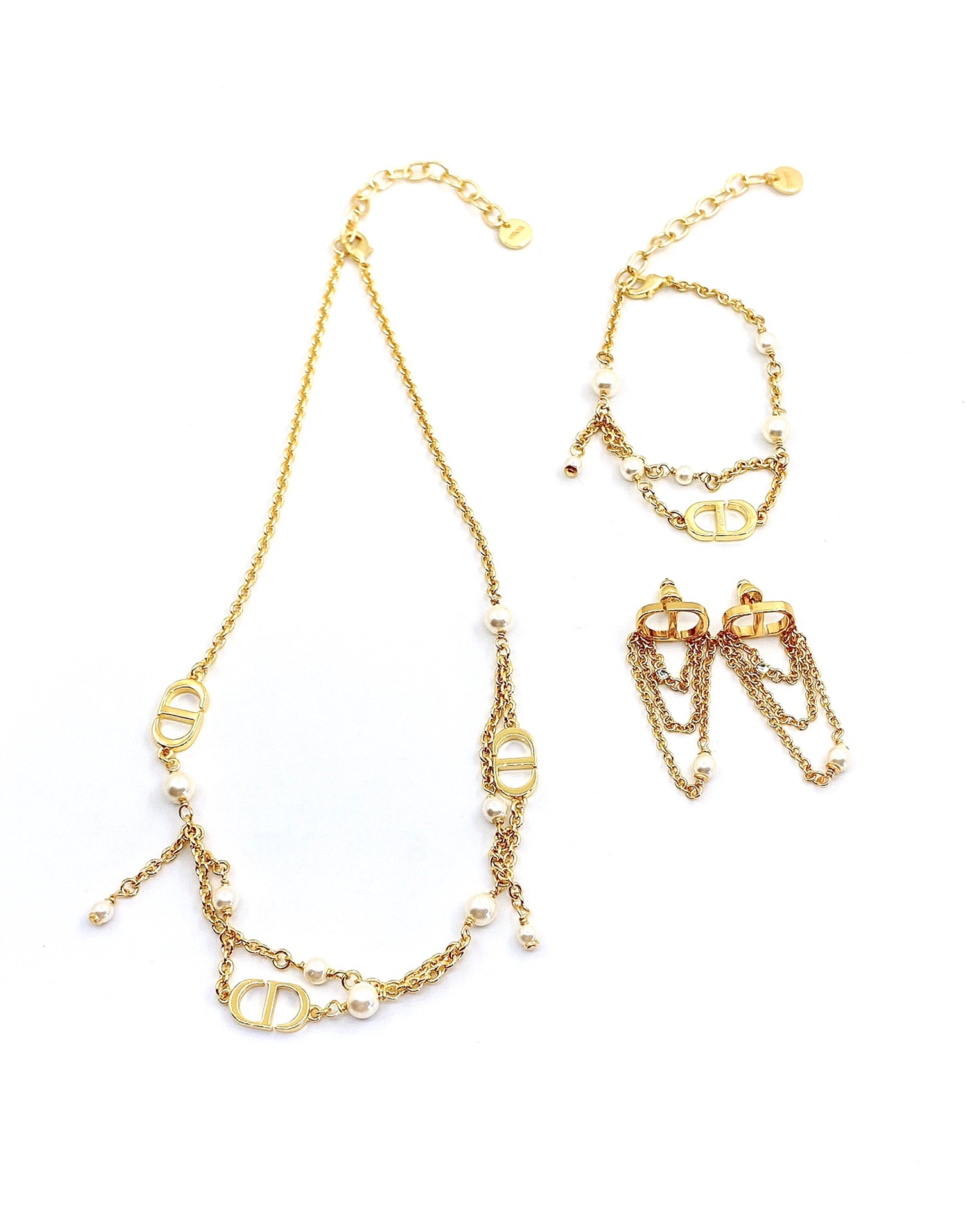 18K Dior Pearl Necklace