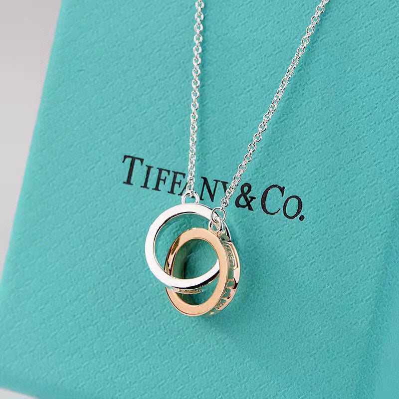 18K Tiffany 1837 Interlocking Circles Pendant Necklace