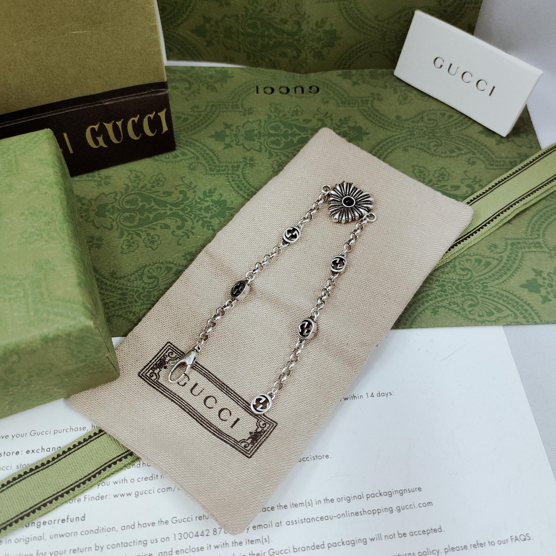 Double Gucci Interlocking Gucci Heart Necklace