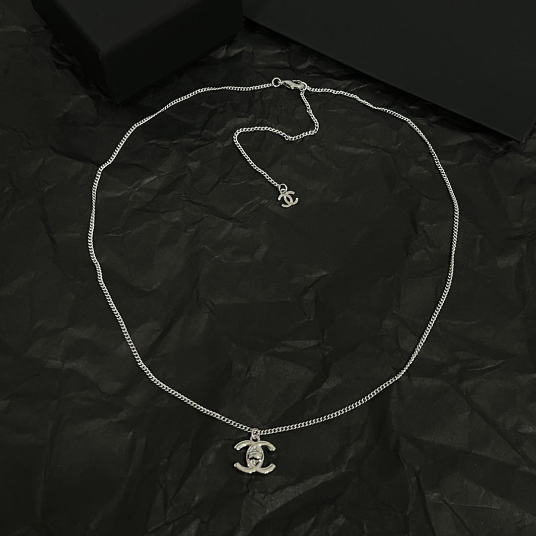 18K  Chanel Vintage Necklace