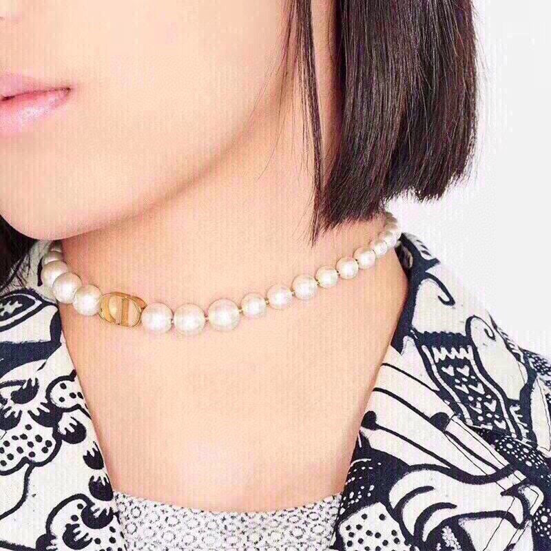 18K Dior Pearls Necklace