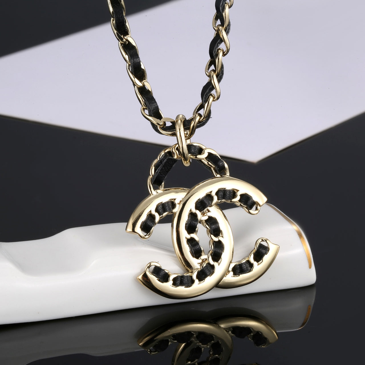 18K  Chanel Strass Leather Necklace