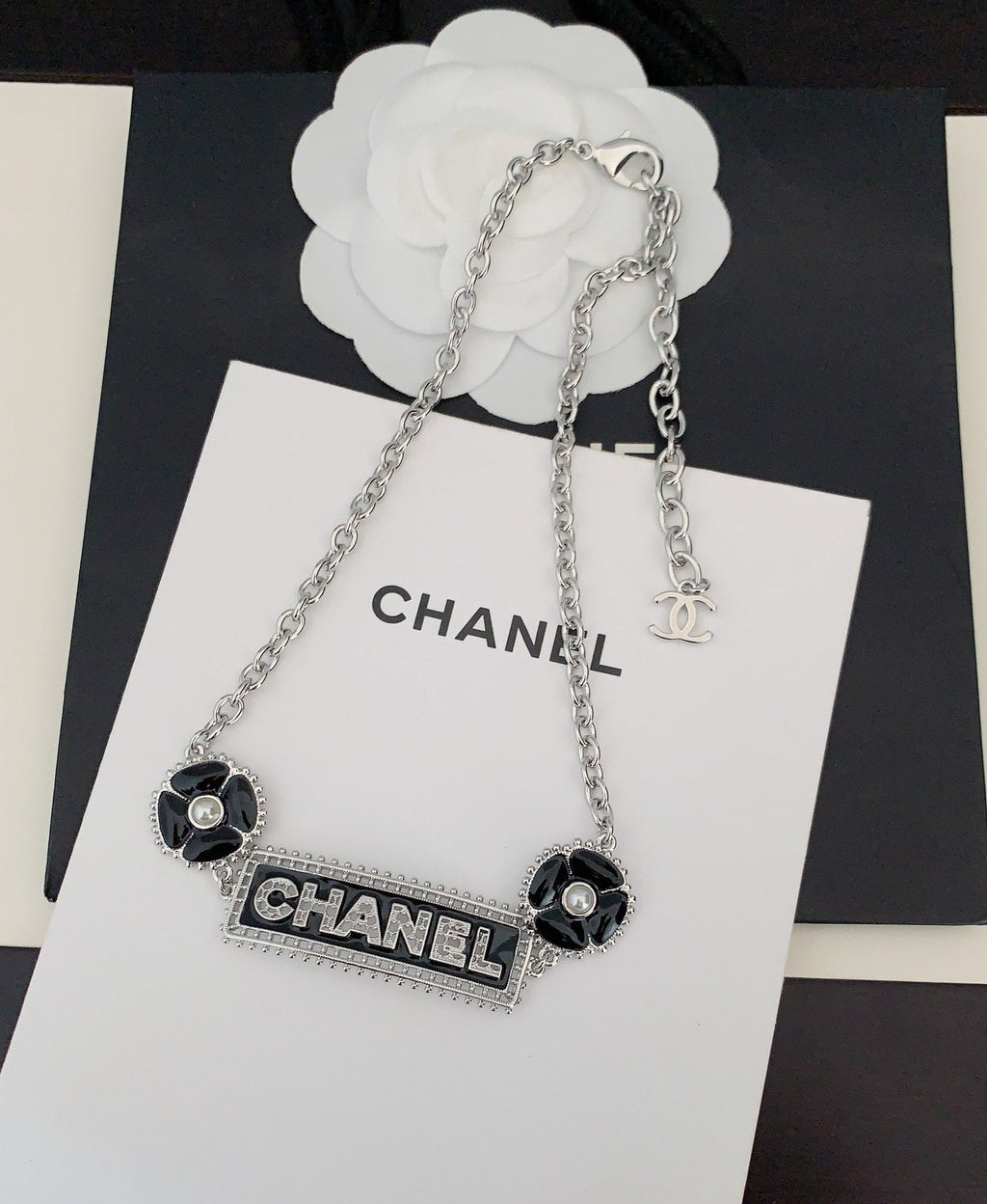 18K  Chanel Resin Diamonds Necklace