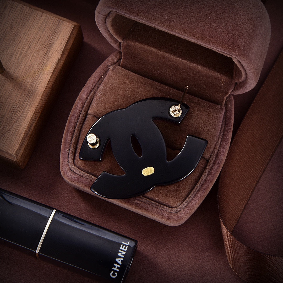 18K  Chanel Pink Brooch