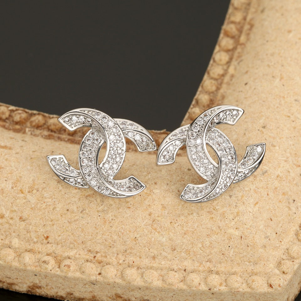 18K  Chanel Diamonds Earrings