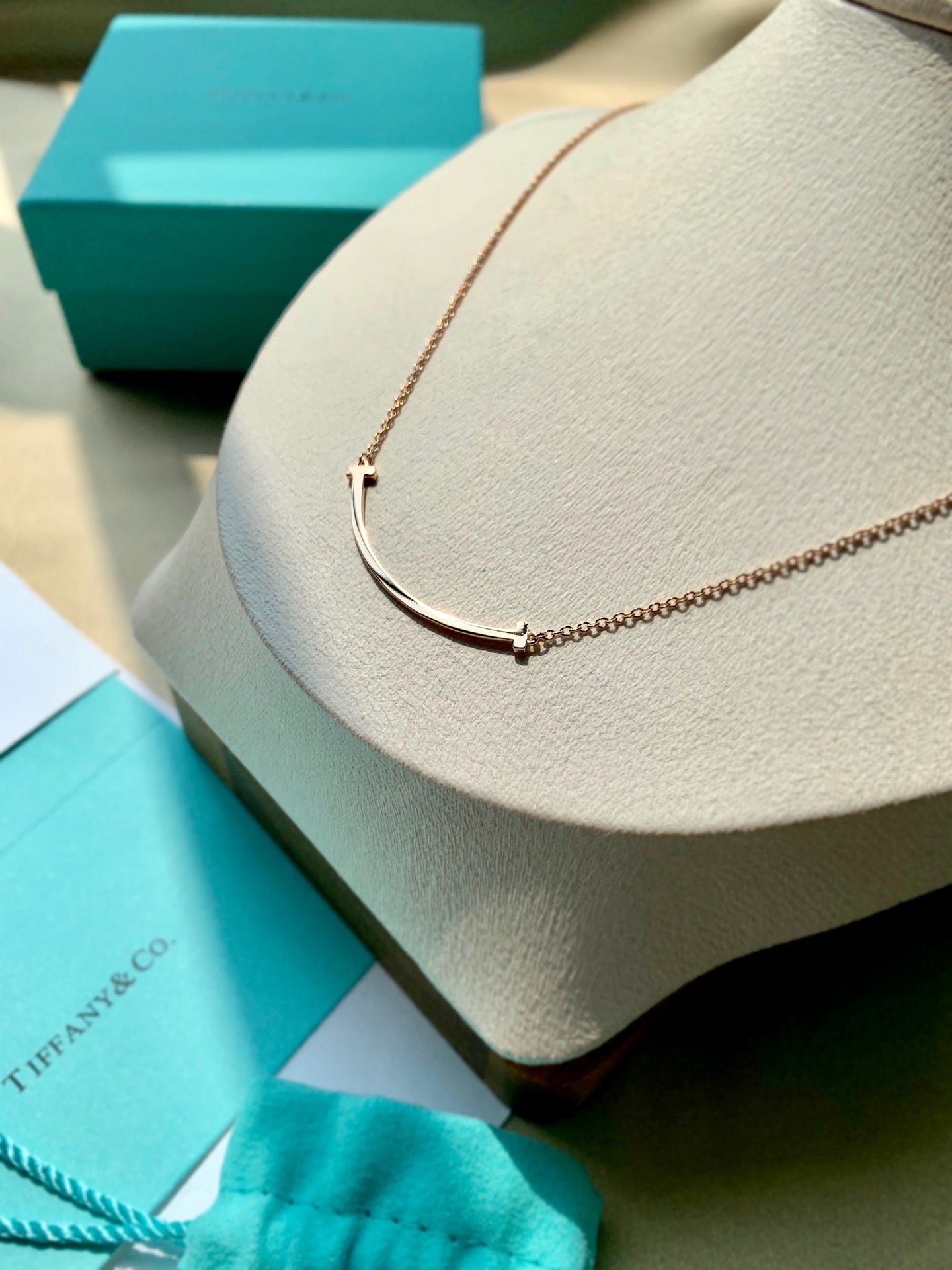 18K Tiffany Smile Pendant Necklace