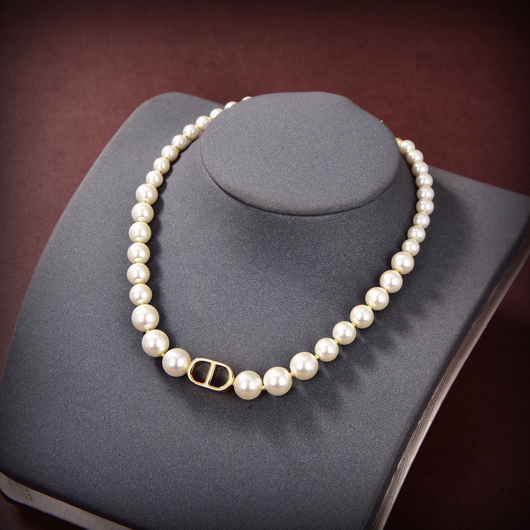 18K Dior Pearls Necklace