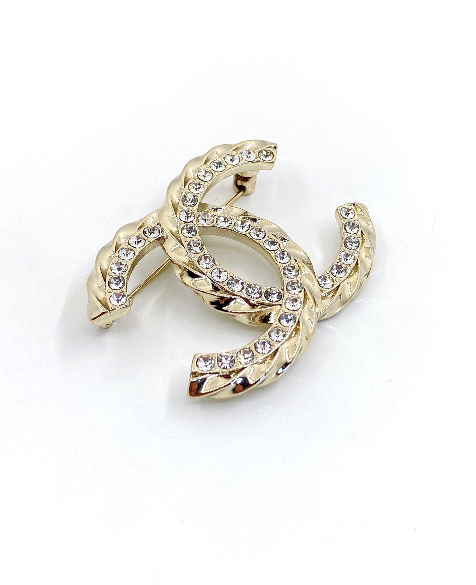 18K  Chanel Diamonds Brooch