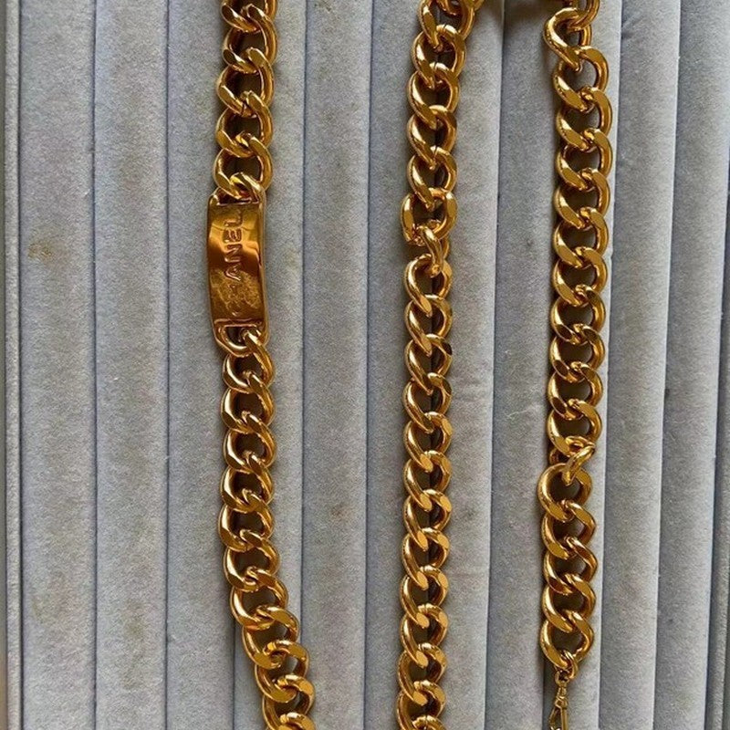 18K  Chanel Gold Vintage Necklace